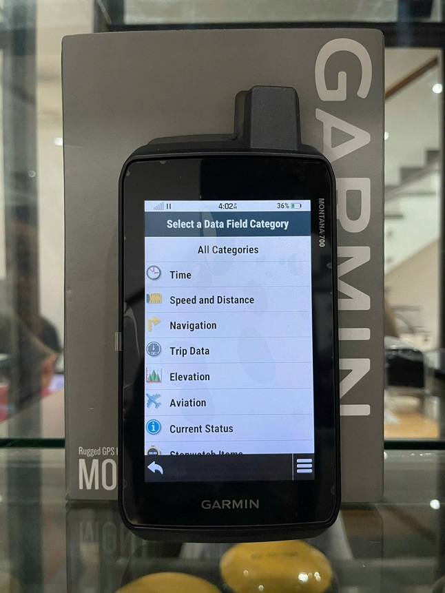 máy gps cầm tay garmin montana 700